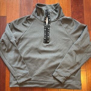 Nike quarter zip, like new!